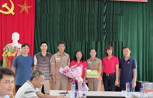 Phòng Tài chính kế toán giao lưu và chia sẻ kinh nghiệm tại Nhà máy Thủy điện Chiềng Ngàm